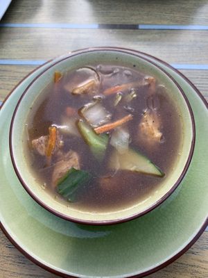 Suppe mit sojafleisch  at Tau in Vienna