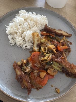 "Duck" Szechuan Style (16,90 €)  at Tau in Vienna