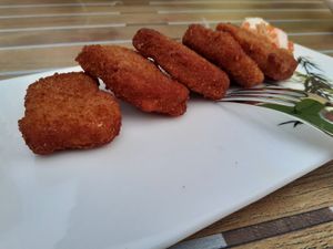 "Chicken" Nuggets at Tau in Vienna