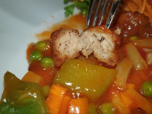 "huhn" süß-sauer / "chicken" sweet and sour at Tau in Vienna