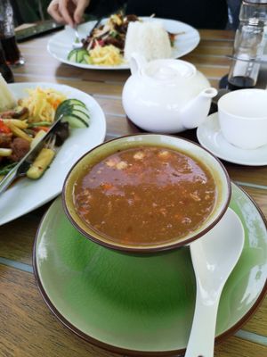 Pikante Suppe at Tau in Vienna