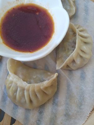 Gedämpfte Teigtaschen at Tau in Vienna