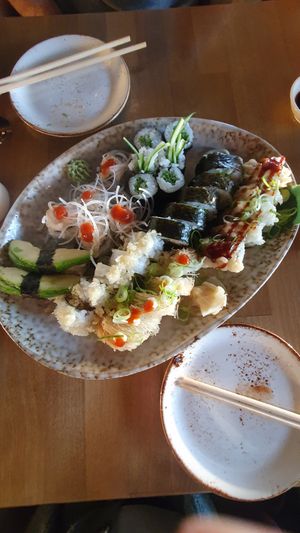 Vegane Sushi-Variationen at ZIZO in Zandvoort
