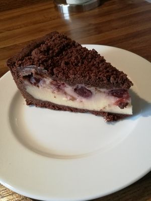 Schoko-Kirsch Käsekuchen at Café Flowery in Koblenz