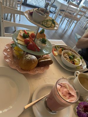 . at Café Flowery in Koblenz