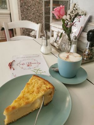  at Café Flowery in Koblenz