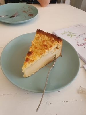 Lemon Cheesecake at Café Flowery in Koblenz