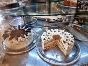 Cakes in counter at Café Flowery in Koblenz
