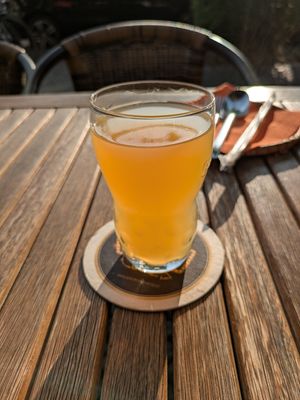 Small Apfelschorle: 4/5 at Pho 12 in Berlin