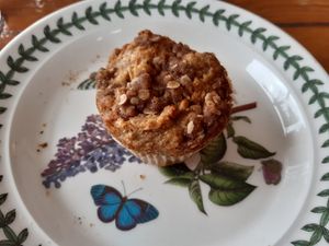 Vegan apple cinnamon muffin at The Heron's Cove in Goleen