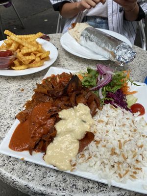 Vönertellee mit Reis und Vönerdürum at Reynabi Döner in Giessen