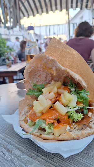 Seitandöner mit Ananas 🍍 at Reynabi Döner in Giessen