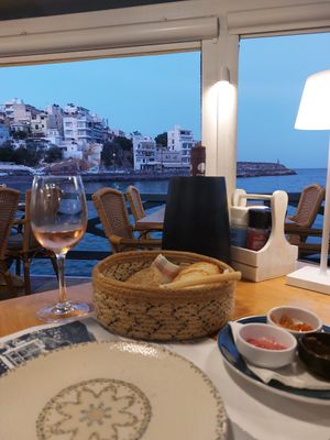  at Ofou to lo in Crete