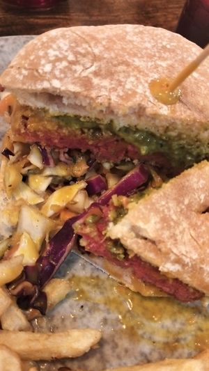 Hamburguesa de tuno indio. Buenísima. Una experiencia de sabores at B&B Gourmet Burger in Gran Canaria