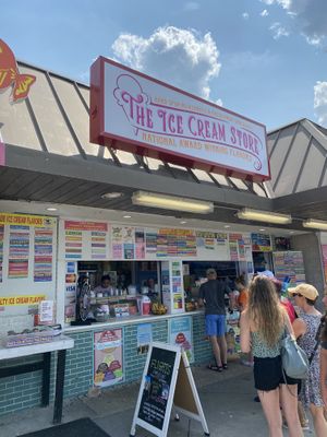 Storefront  at The Ice Cream Store in Rehoboth Beach