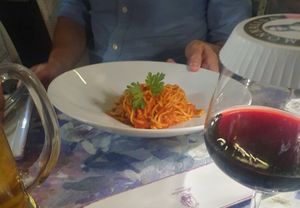 Spaghetti with tomato sauce at Monnalisa in Sorrento