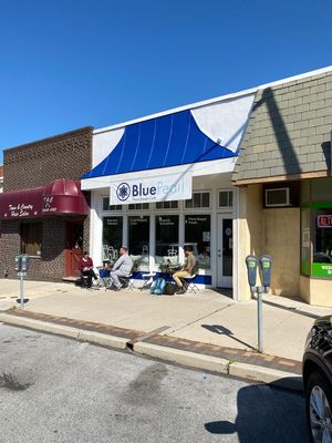 Blue Pearl storefront at Blue Pearl Cafe in Ardmore