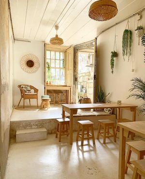 Inside Space - So Cosy 🥰 at The Happy Nest in Porto