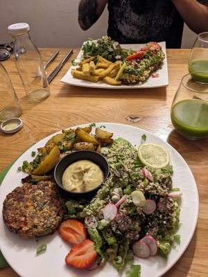  at 1001 Saveurs Sauvages in Ajaccio