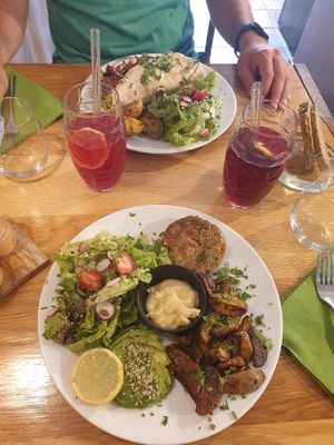 lunch at 1001 Saveurs Sauvages in Ajaccio