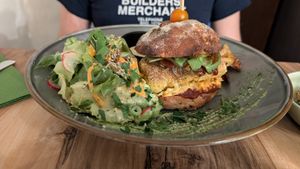 The Tofu based burger at 1001 Saveurs Sauvages in Ajaccio