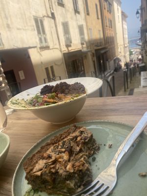 Nice atmosphere   at 1001 Saveurs Sauvages in Ajaccio