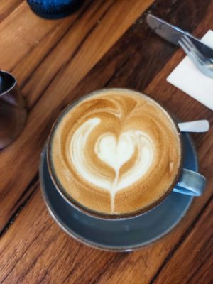 Cappuccino mit Sojamilch at Tomasa in Berlin