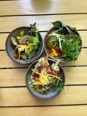 Dumplings, fried silken tofu and tofu/banana/aubergine soup at To1980 Vegan in Dusseldorf