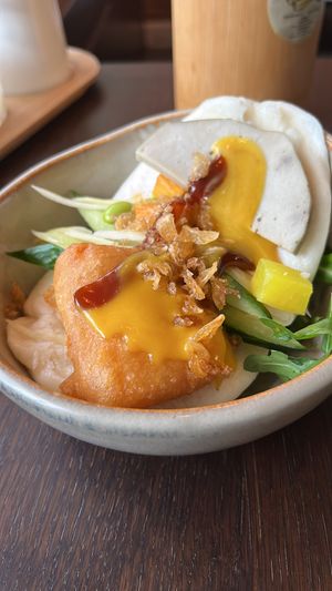 Vietnamese burger 🤤🤤🌱🌱  at To1980 Vegan in Dusseldorf