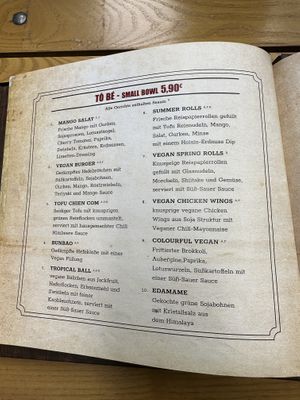 Kleine Bowles   at To1980 Vegan in Dusseldorf