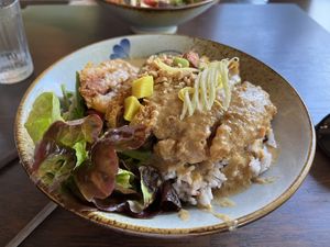 ”Beef” bowl  at To1980 Vegan in Dusseldorf