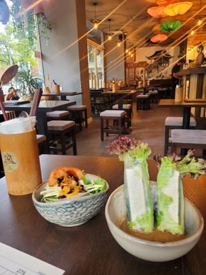 Summer rolls and vegan burger at To1980 Vegan in Dusseldorf