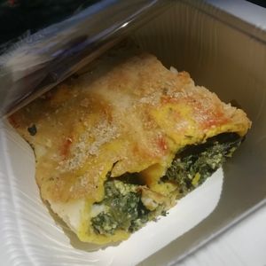 Cannelloni bianchi con ripieno di borragini e tofu  at Jaa Nu' Rosticceria Vegana in Genoa