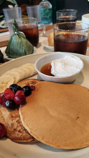 Pancake set at Ganjin Shokudo 鑑真食堂 in Kumamoto
