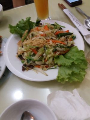 Vermicelli and veggies at Loving Hut - Âu Cơ in Hanoi