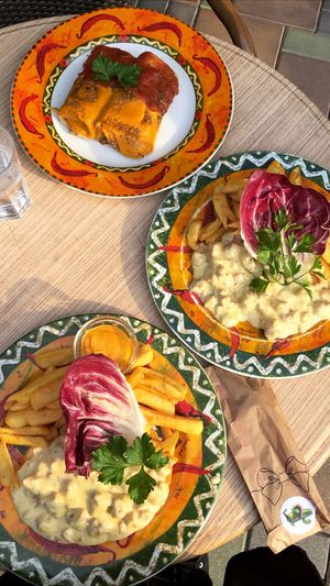 Chimichangas veganas + patata de soja 🤤 at De Poncho in Ptuj