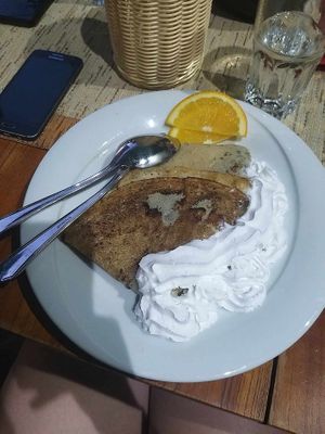 Choco pancakes with vegan cream at De Poncho in Ptuj