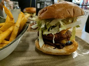  at Le Burger in Vienna