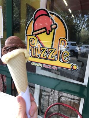 Vegan chocolate and vanilla   at Gelataria Puzzle in Caldas Da Rainha