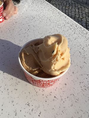 Passionfruit and salted caramel  at Gelataria Puzzle in Caldas Da Rainha