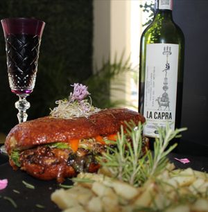 Ciabatta con 30gr Proteína de Carne Vegetal  at Naked in San Luis Potosi