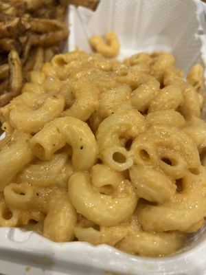 Mac n cheese  at Vegan Hood in New York City
