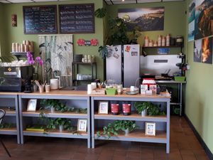 Inside at Road to Aloha in Celle