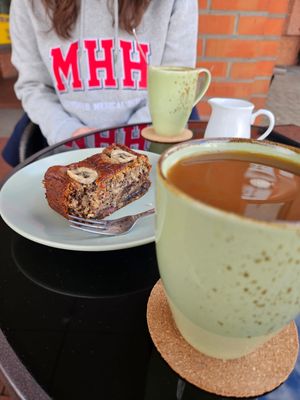 Kona-Kaffee und Bananenbrot 😀 at Road to Aloha in Celle