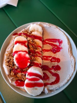 Neue Bowl auf Erdnuss-Banane-Basis. at Road to Aloha in Celle