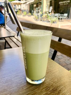 Matcha oat latte  at Woo in 
