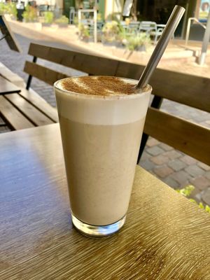 Oat chai latte   at Woo in 