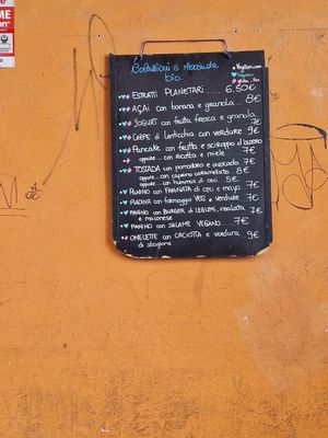 Menu at UNO Caffé Olistico in Bologna