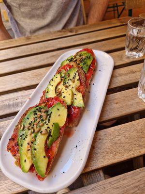 Avocado on toast (more like bruschetta) at UNO Caffé Olistico in Bologna