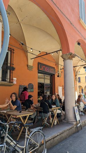  at UNO Caffé Olistico in Bologna